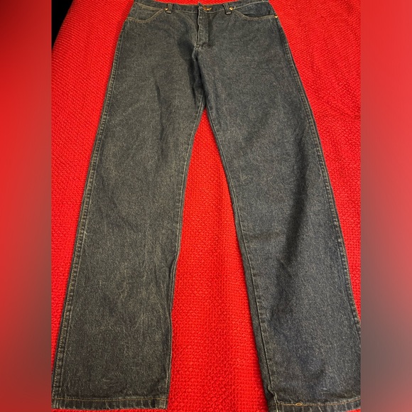 Men Wranger Jean - Picture 2 of 3